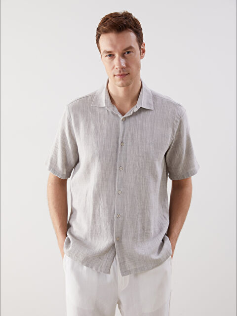 LCW Vision Regular Fit Kısa Kollu Erkek Dokulu Gömlek - S5OJ05Z8-ZZX