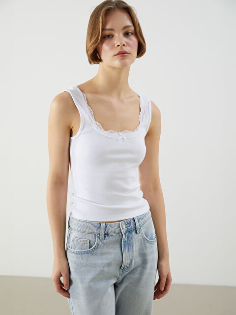 XSIDE U Yaka Dantel Detaylı Kadın Atlet