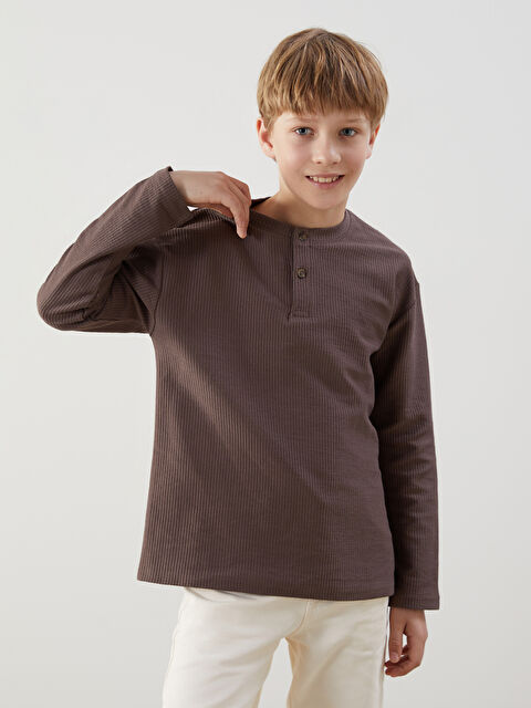 LCW Kids Bisiklet Yaka Basic Erkek Çocuk Tişört - S5OO29Z4-Z7U