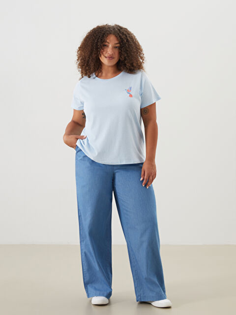 LCWAIKIKI Classic Bisiklet Yaka Nakışlı Kadın Tişört