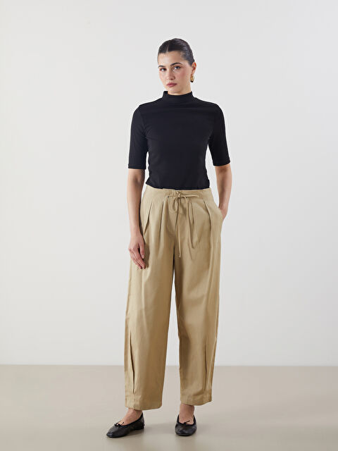 LCW Modest Dik Yaka Kadın Tişört - S5P065Z8-CVL