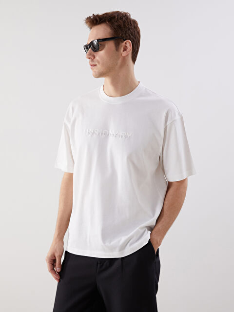 LCW Vision Bisiklet Yaka Baskılı Penye Erkek Tişört - S5P219Z8-R9J