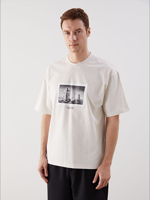 LCW Vision Bisiklet Yaka Baskılı Penye Erkek Tişört - S5P221Z8-FRR