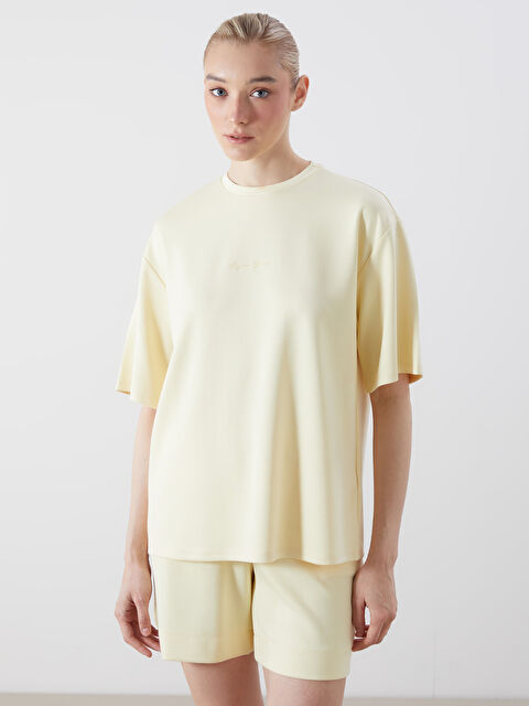 LCW Vision Bisiklet Yaka Oversize Kadın Tişört - S5P280Z8-FDS