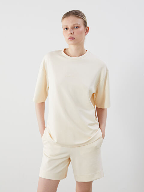 LCW Vision Bisiklet Yaka Oversize Kadın Tişört - S5P280Z8-KXP