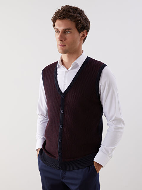 LCWAIKIKI Classic Standart Kalıp V Yaka Erkek Triko Yelek - S5PC85Z8-K76