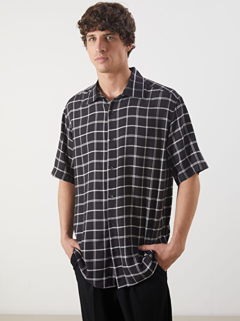 LCW Vision Regular Fit Kısa Kollu Ekose Erkek Gömlek - S5PD37Z8-LKX