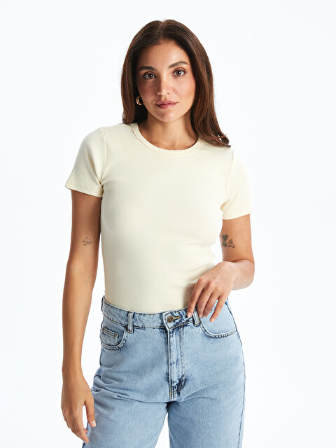 LCWAIKIKI Classic Bisiklet Yaka Dokulu Kadın Tişört - S5PF34Z8-FSF