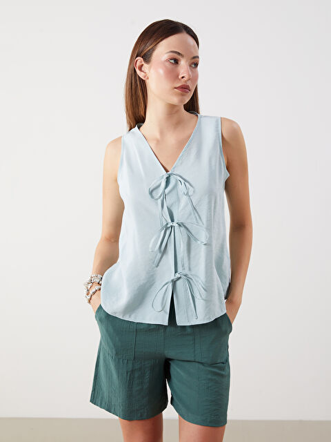 LCWAIKIKI Classic V Yaka Modal Karışımlı Bluz - S5PG80Z8-CSM