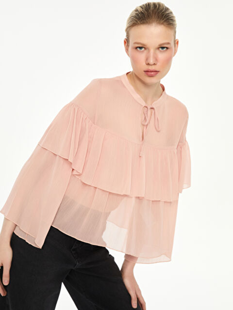 LCW Vision Bağlamalı Yaka Fırfır Detaylı Bluz - S5PG91Z8-EDG