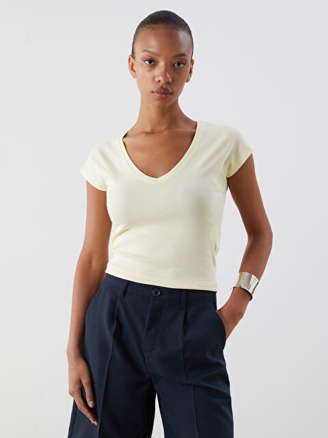 LCW Vision V Yaka Kadın Tişört - S5PO88Z8-FDR