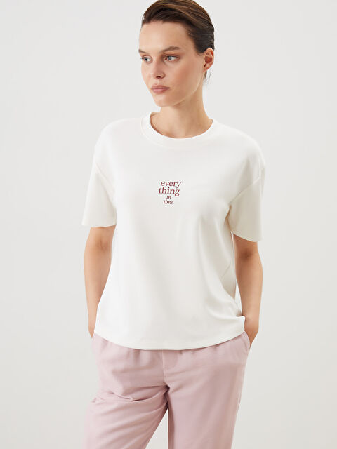 LCW Comfort Bisiklet Yaka Baskılı Kadın Tişört - S5PU46Z8-R9J