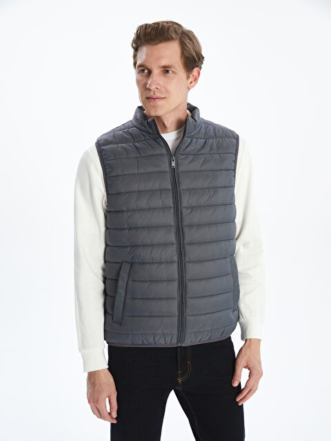 LCWAIKIKI Classic Standart Kalıp Dik Yaka Erkek Şişme Yelek - S5Q106Z8-GYB