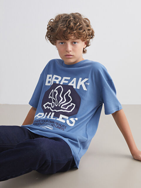 LCW Kids Bisiklet Yaka Erkek Çocuk Tişört - S5Q195Z4-KZZ