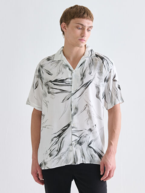 LCW Vision Regular Fit Kısa Kollu Desenli Viskon Erkek Gömlek - S5Q334Z8-QSC