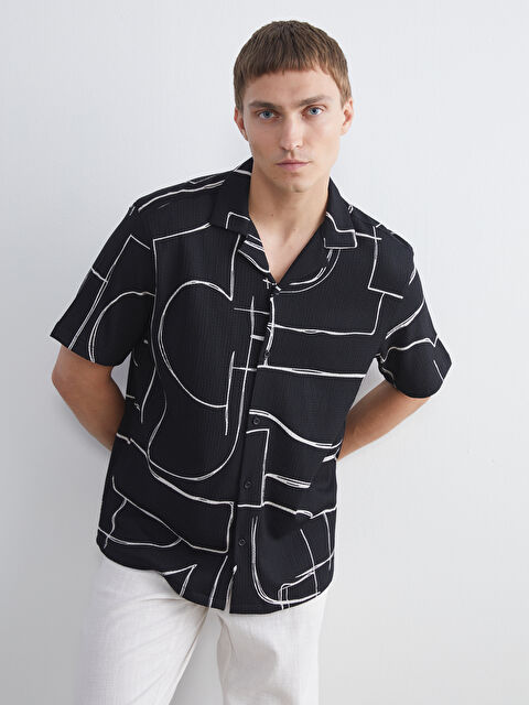 LCW Vision Regular Fit Kısa Kollu Desenli Viskon Erkek Gömlek - S5Q340Z8-CVL