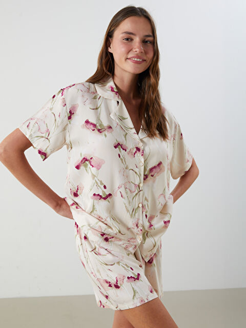 LCW DREAM Gömlek Yaka Çiçekli Kadın Şortlu Pijama Takımı - S5Q811Z8-LRA