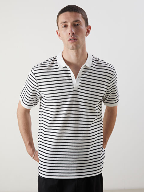 LCW Vision Polo Yaka Çizgili Erkek Tişört - S5Q900Z8-LFC
