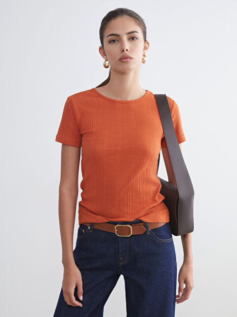 LCWAIKIKI Classic Bisiklet Yaka Dokulu Kadın Tişört - S5QI81Z8-H5J