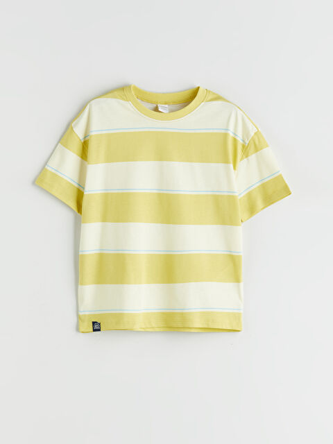 LCW Kids Bisiklet Yaka Çizgili Erkek Çocuk Tişört - S5QP79Z1-LRF