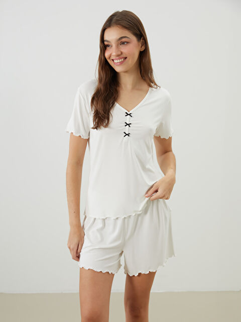 LCW DREAM V Yaka Kadın Şortlu Pijama Takımı - S5QR89Z8-FDW