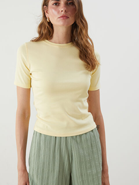 LCW Vision Bisiklet Yaka Kadın Tişört - S5QT48Z8-FRS