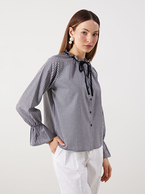 LCW Comfort Bağlamalı Yaka Ekose Düğmeli Bluz - S5QU43Z8-LKX