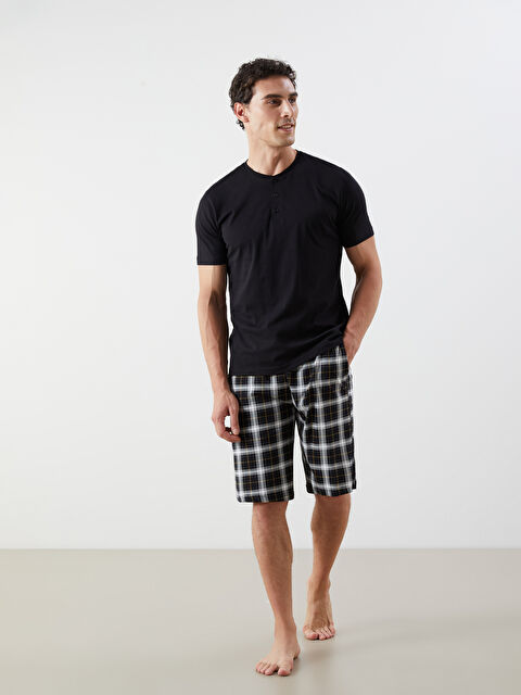 LC WAIKIKI Standart Kalıp Erkek Şortlu Pijama Takımı - S5QV45Z8-LQJ