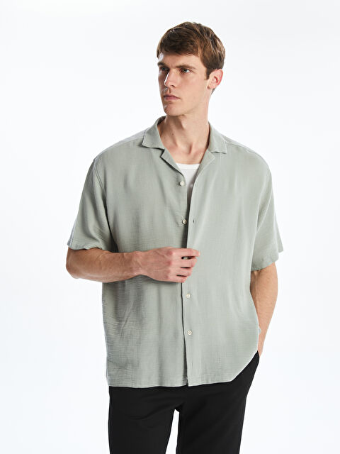 LCW Vision Regular Fit Kısa Kollu Müslin Erkek Gömlek - S5QV46Z8-GNZ