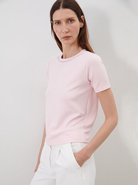 LCWAIKIKI Classic Bisiklet Yaka Kadın Tişört - S5QV70Z8-FWW