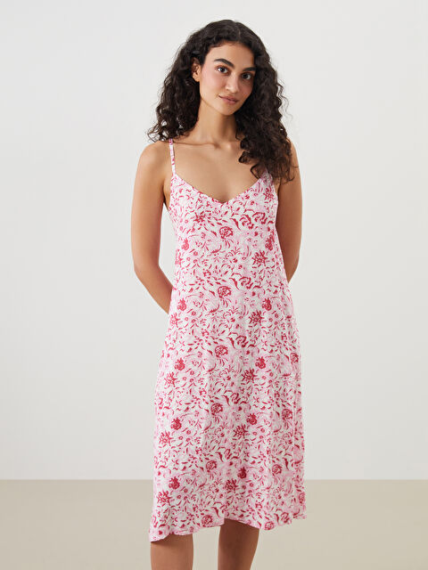 LCW DREAM V Yaka Çiçekli Askılı Kadın Gecelik - S5QV82Z8-LRA