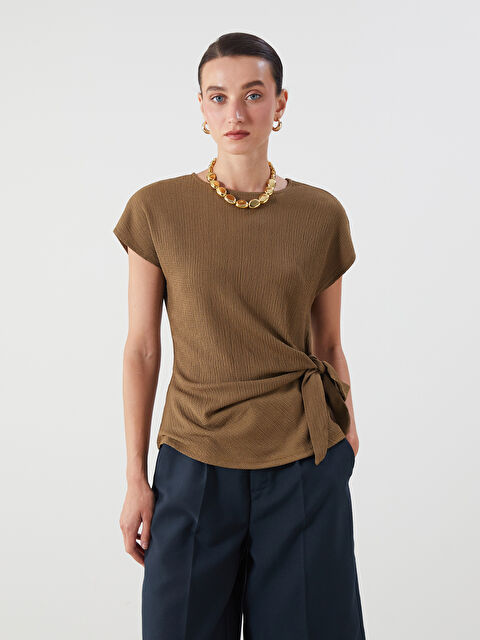 LCWAIKIKI Classic Bisiklet Yaka Dokulu Fiyonklu Bluz - S5QY70Z8-H9E