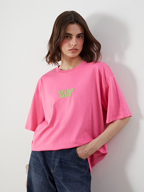 LCW Vision تیشێرتی چاپکراوی یەخە خڕ ئۆڤەرسایز بۆ ژنان - S5R049Z8-R0J