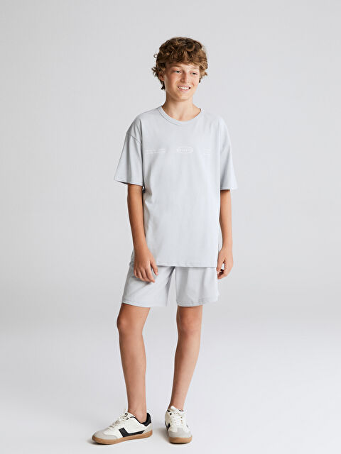 LCW Kids Bisiklet Yaka Erkek Çocuk Tişört ve Şort - S5R108Z4-G7J