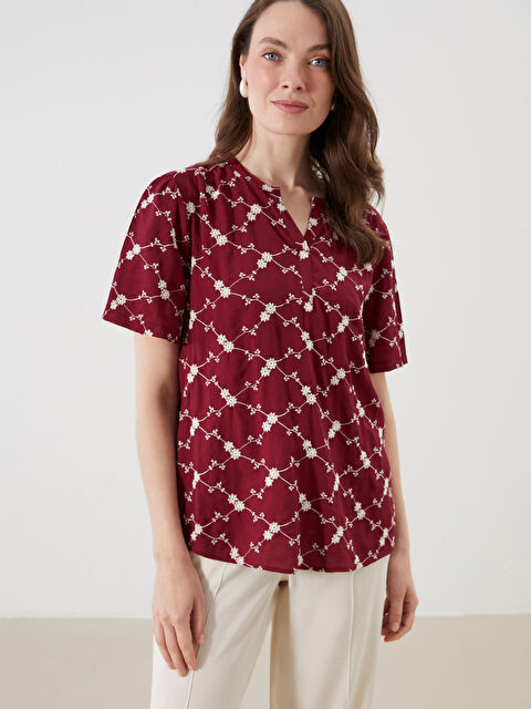 LCW Grace Kaçık Yaka Çiçek Nakışlı Bluz - S5R229Z8-CWK