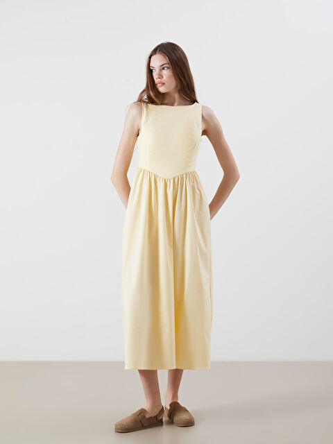 XSIDE Bisiklet Yaka Büzgülü Belden Oturtmalı Elbise