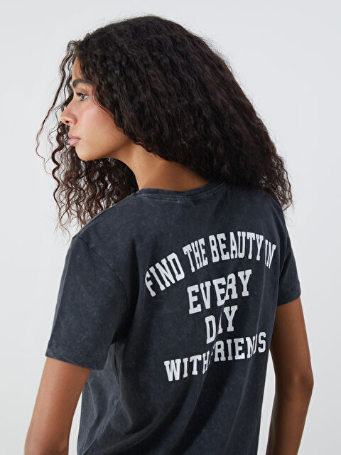 XSIDE Bisiklet Yaka Winnie the Pooh Lisanslı Kadın Tişört - S5R508Z8-VDL