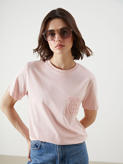 LCW Vision Bisiklet Yaka Dantel Cepli Kadın Tişört - S5R548Z8-G3G