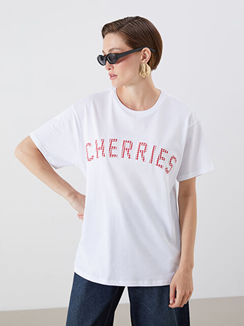 LCW Vision Bisiklet Yaka Nakışlı Kadın Tişört - S5R981Z8-Q6K