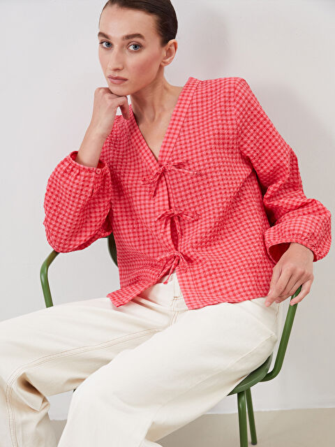 LCW Comfort V Yaka Ekose Bağlamalı Bluz - S5RA56Z8-LNQ