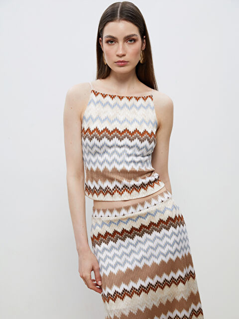 Soulife Kare Yaka İp Askılı Etnik Desenli Crop Kadın Atlet