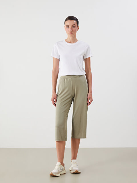 LCWAIKIKI Classic Beli Lastikli Modal Karışımlı Kadın Kapri - S5RI23Z8-QZR