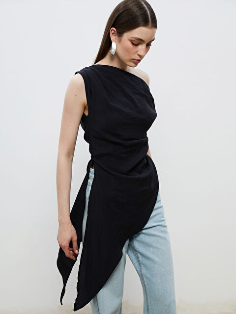 Soulife Kayık Yaka Büzgülü Asimetrik Kesim Bluz