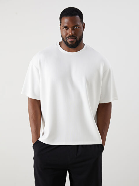 LCW Vision Büyük Beden Bisiklet Yaka Erkek Tişört - S5RL35Z8-R9J