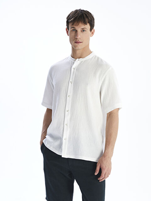 LCW Vision Regular Fit Hakim Yaka Kısa Kollu Müslin Erkek Gömlek - S5RL65Z8-R9J