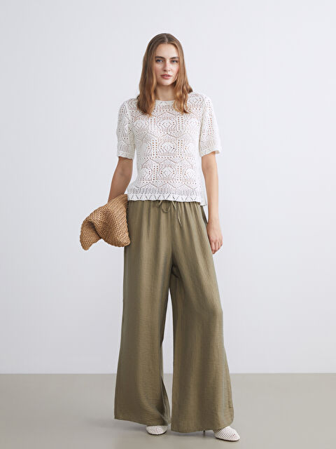 LCWAIKIKI Classic Elasticated Waist Textured Women's Trousers - S5RP01Z8-ZSV