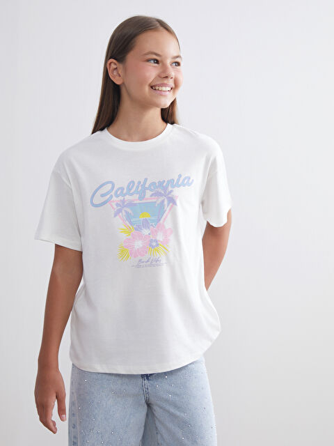 LCW Kids Bisiklet Yaka California Baskılı Kız Çocuk Tişört - S5RP51Z4-Q6K