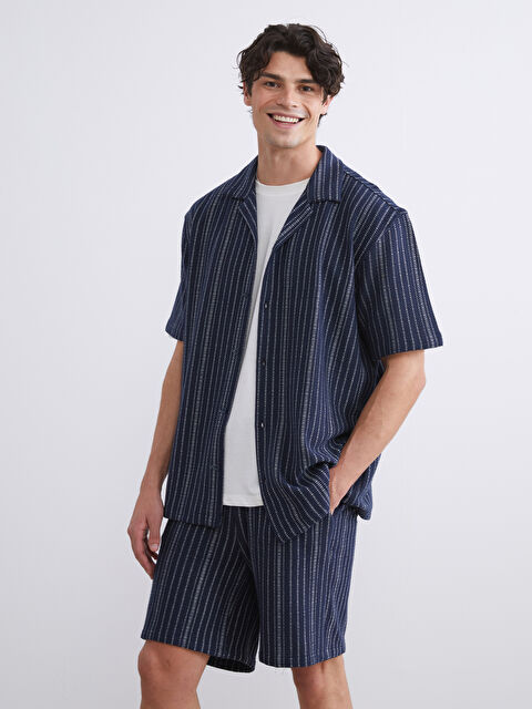 XSIDE Rahat Kalıp Resort Yaka Çizgili Erkek Gömlek - S5RR53Z8-LGS