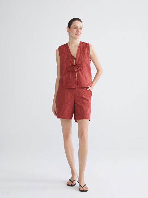 LCWAIKIKI Classic Beli Lastikli Nakışlı Kadın Şort - S5RU60Z8-ZTC