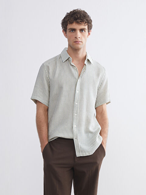 LCW Vision Regular Fit Kısa Kollu Çizgili Müslin Erkek Gömlek - S5S529Z8-LFT